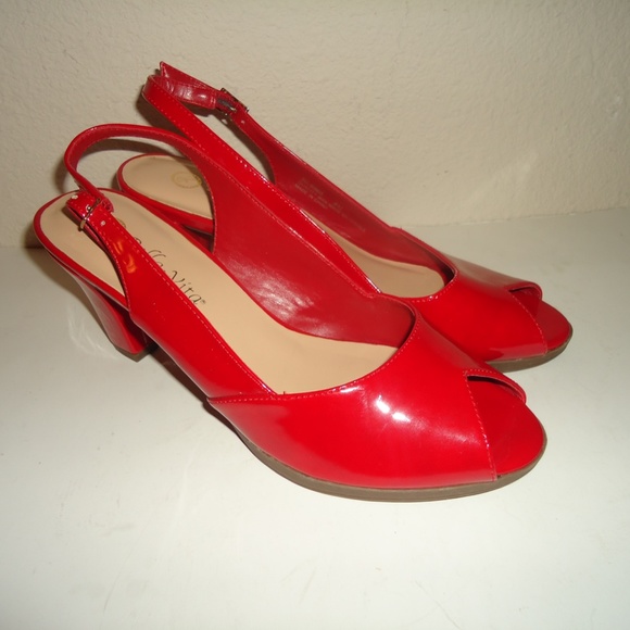 Bella-Vita Women's Varnishing Red Sandals Heel Size-8.5 - Picture 2 of 12